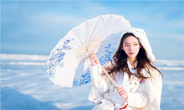 桑日试管代怀生子多少钱一个？助孕之路的费用分析与方案选择